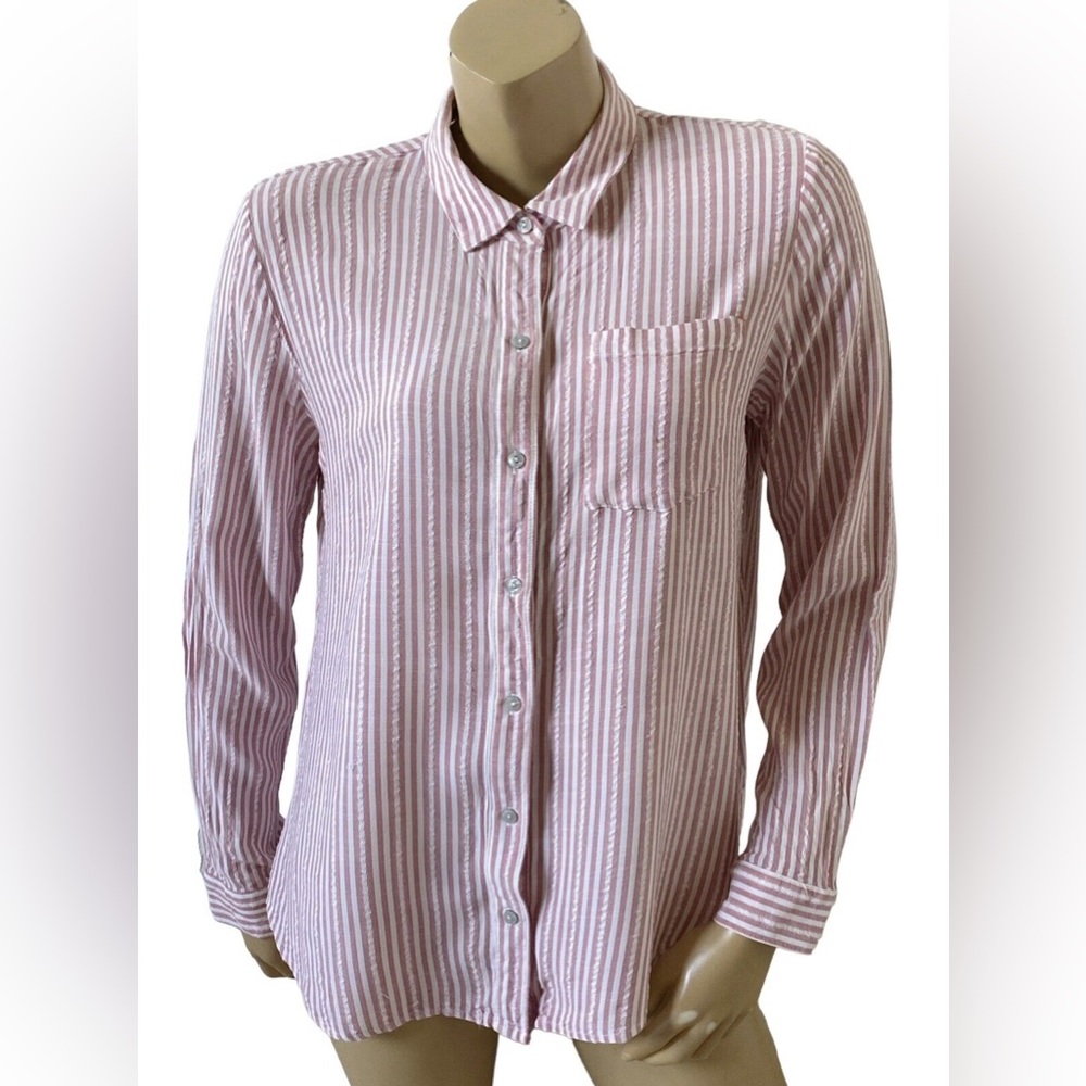 Universal Thread | Pink & White Collared Button Up | Small